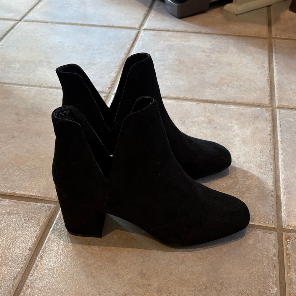 Journee Collection Black Ankle Booties